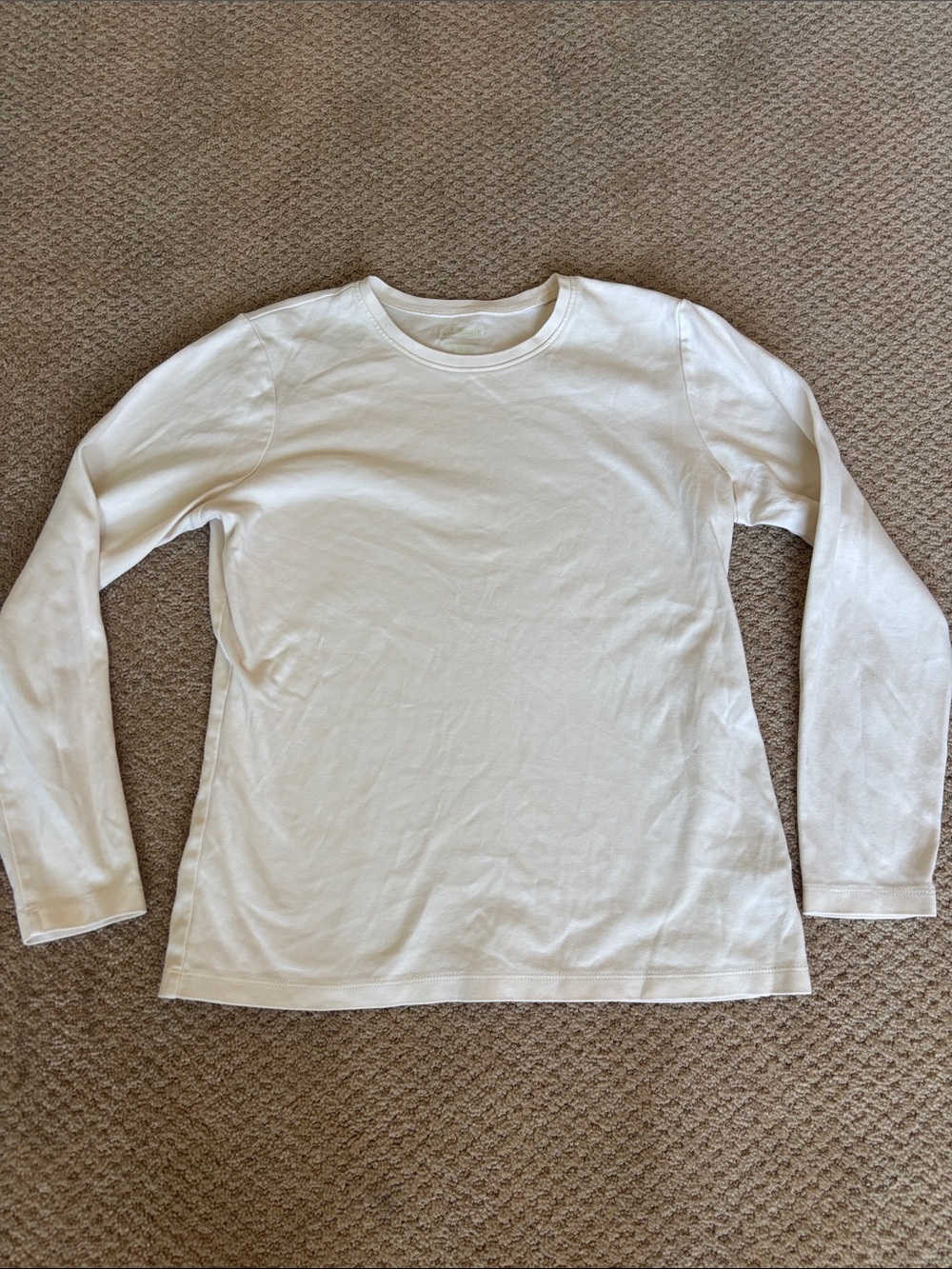 Worn Once L.L. Bean Women's Long Sleeve Crewneck Tee in Soft White